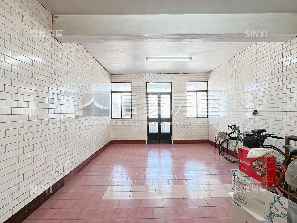 仁雄大房型孝親正路大透天房屋室內格局與周邊環境