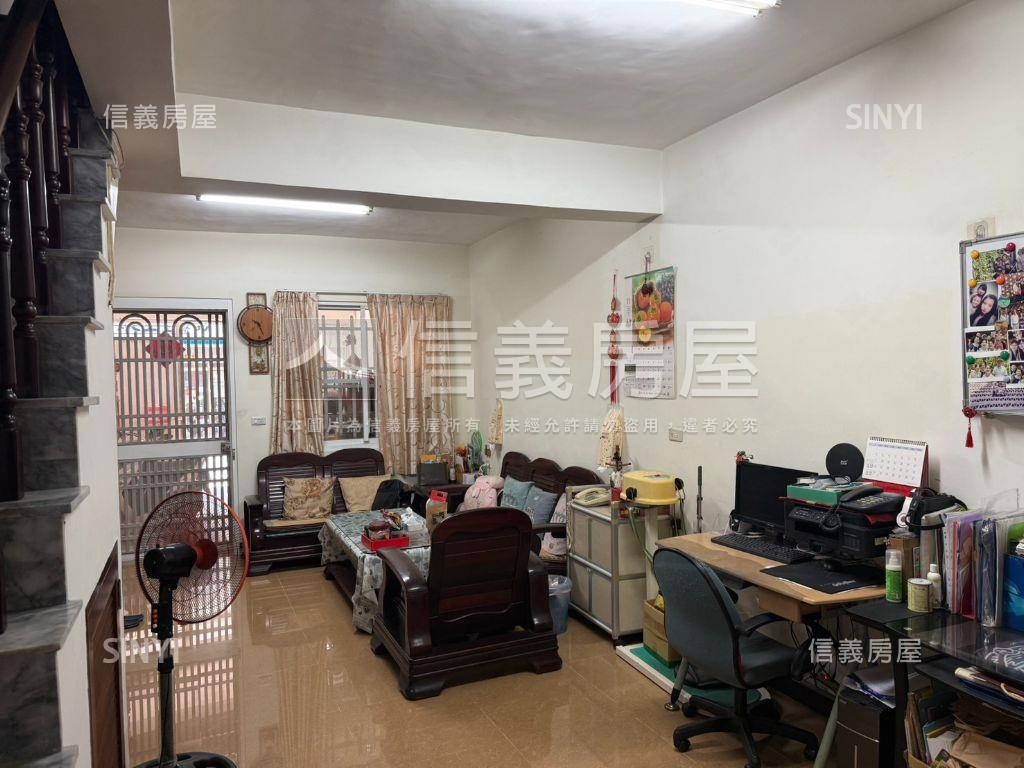 近崑科大正路面優質透天房屋室內格局與周邊環境