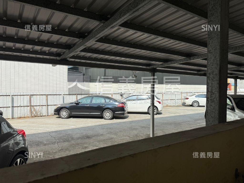 近崑科大正路面優質透天房屋室內格局與周邊環境