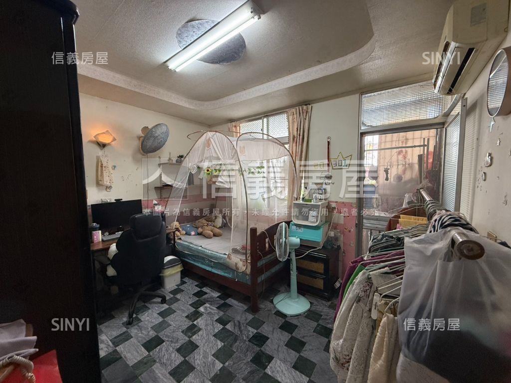 近崑科大正路面優質透天房屋室內格局與周邊環境