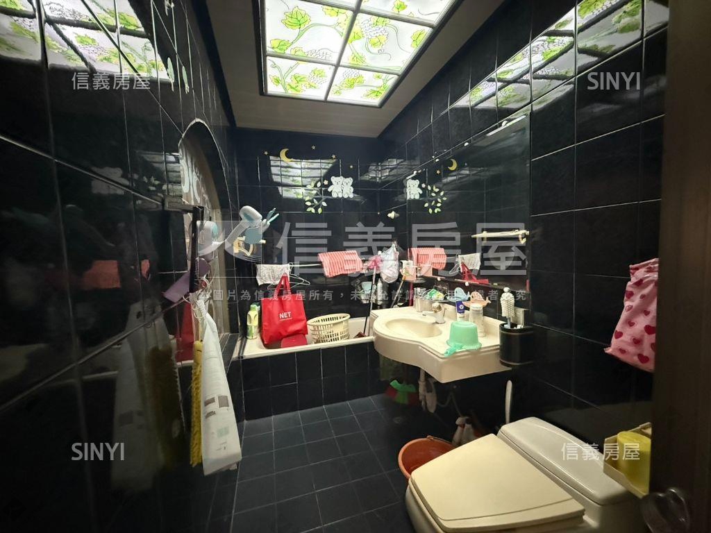 近崑科大正路面優質透天房屋室內格局與周邊環境