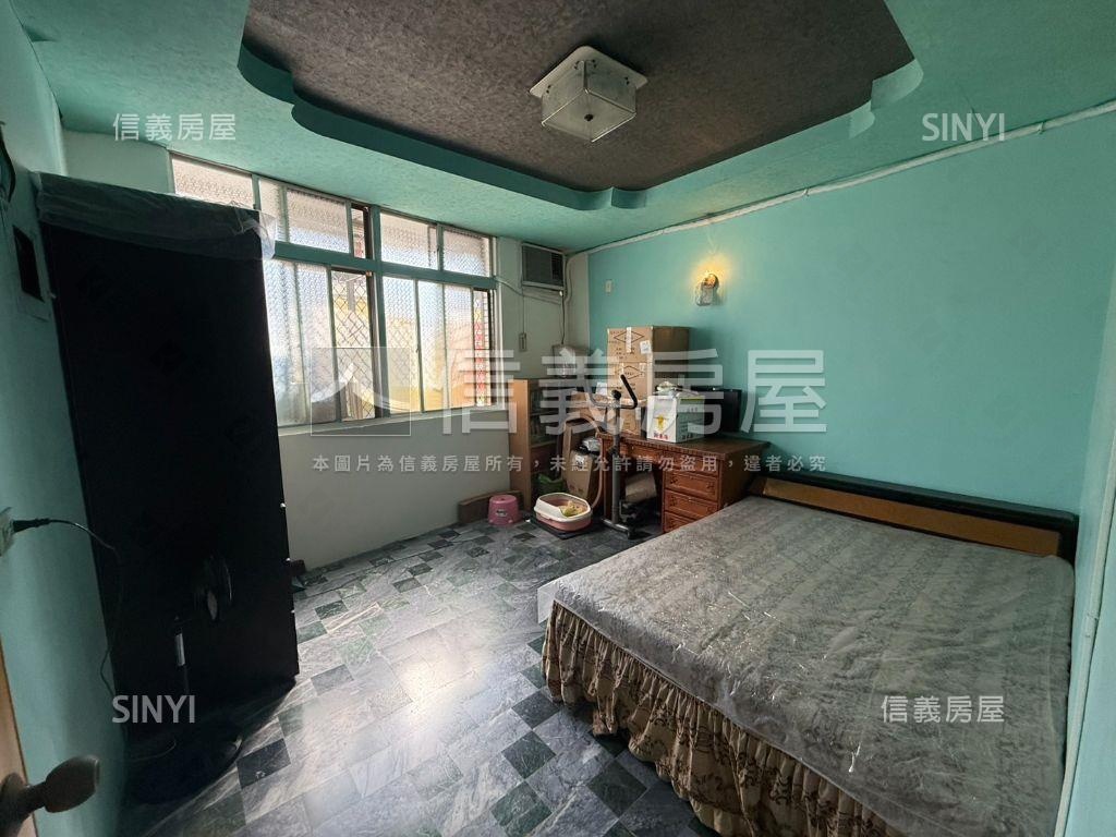 近崑科大正路面優質透天房屋室內格局與周邊環境