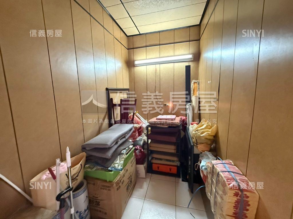 近崑科大正路面優質透天房屋室內格局與周邊環境