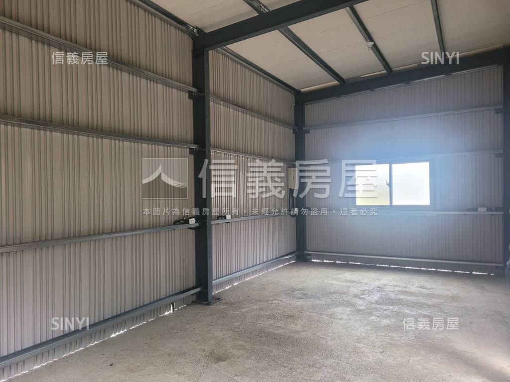 近苗粟功維敘鄰路土地２房屋室內格局與周邊環境