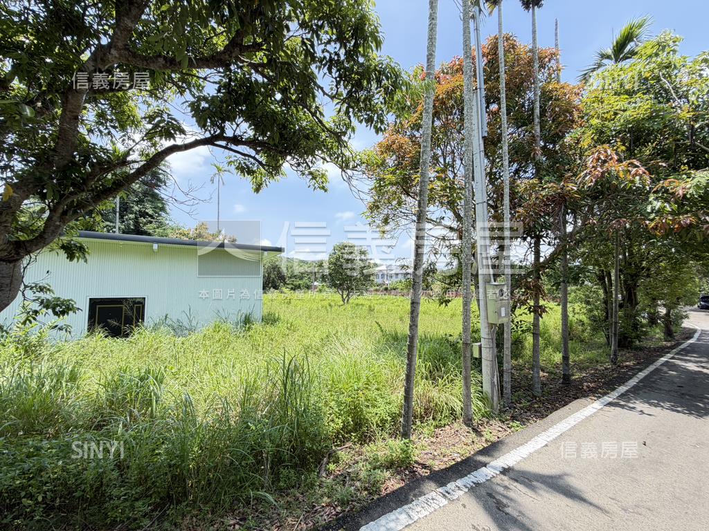 近苗粟功維敘鄰路土地２房屋室內格局與周邊環境