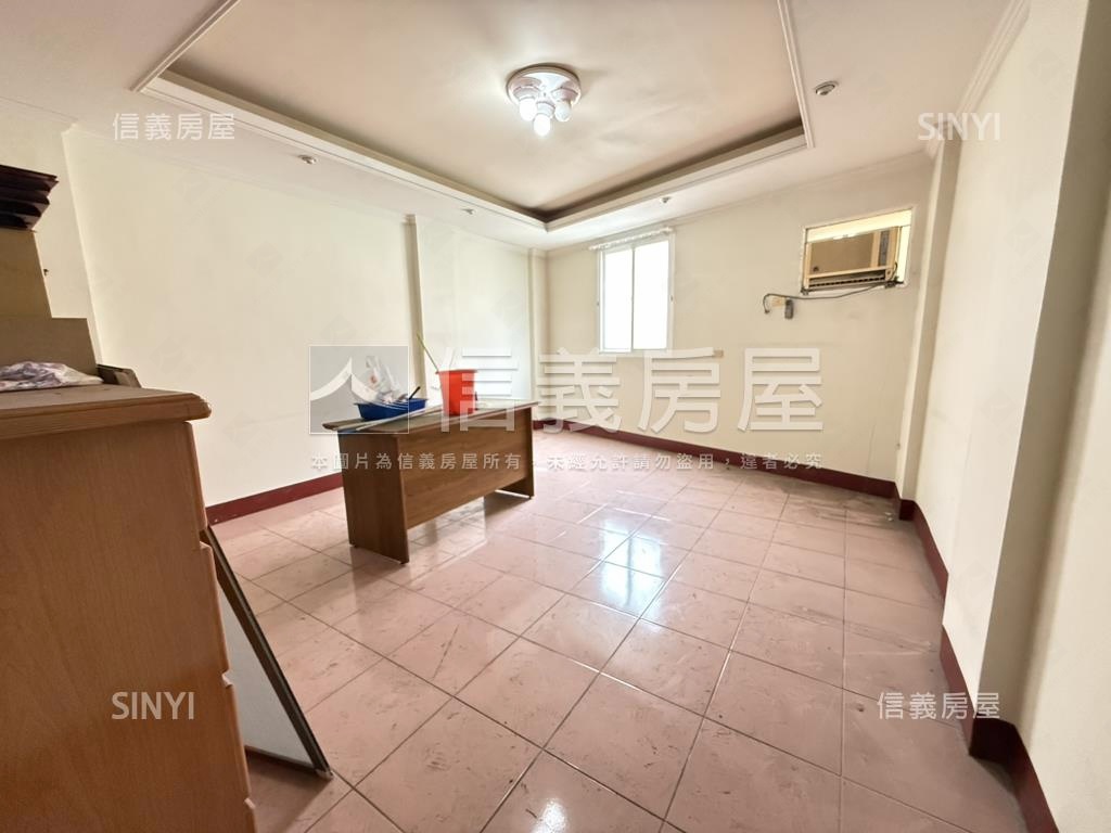 伸港臨路黃金店住房屋室內格局與周邊環境