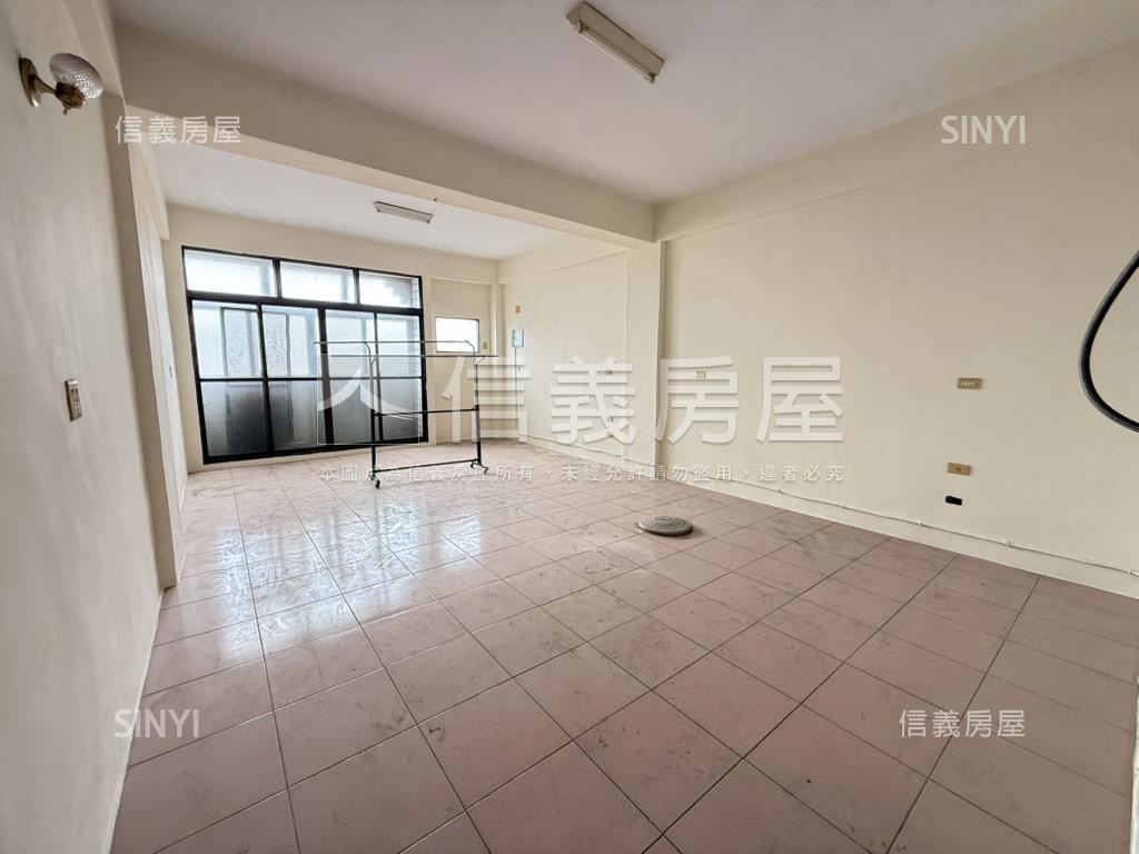 伸港臨路黃金店住房屋室內格局與周邊環境