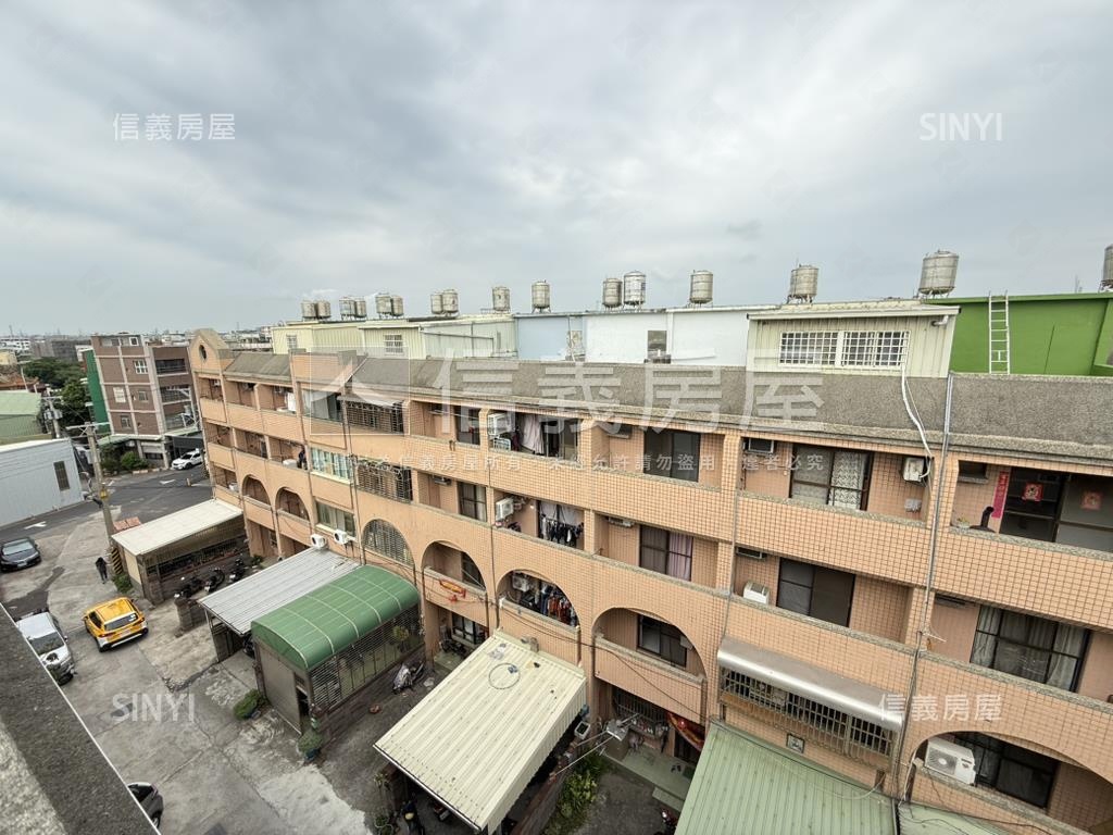 伸港臨路黃金店住房屋室內格局與周邊環境