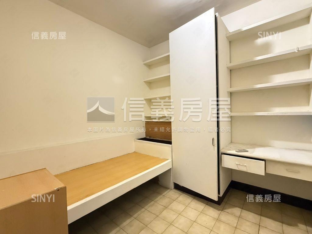 秀朗貳樓美寓房屋室內格局與周邊環境