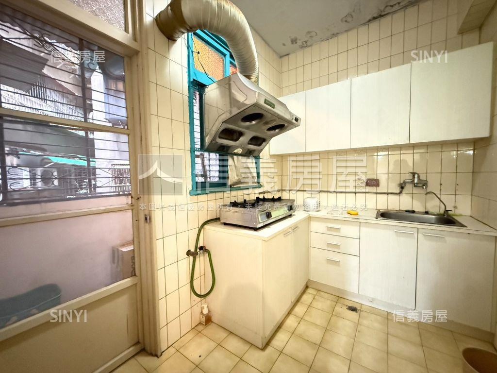 秀朗貳樓美寓房屋室內格局與周邊環境