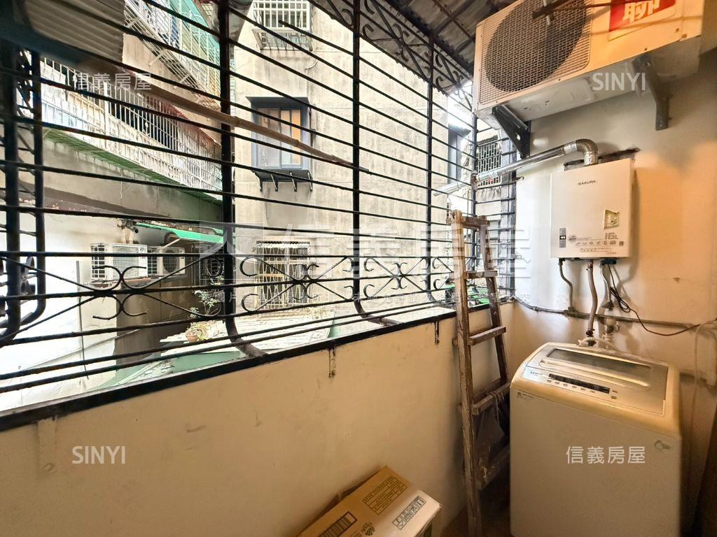 秀朗貳樓美寓房屋室內格局與周邊環境