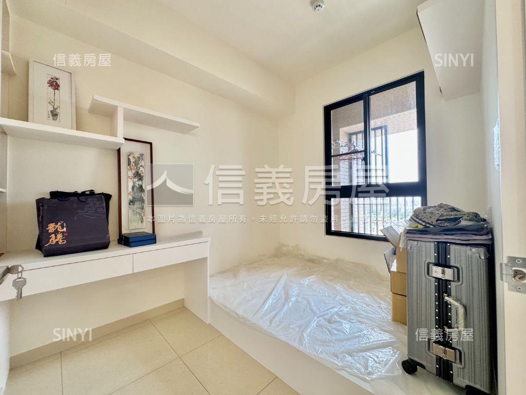 鑫左岸｜市政河景兩房含車房屋室內格局與周邊環境