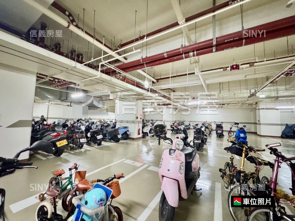 鑫左岸｜市政河景兩房含車房屋室內格局與周邊環境