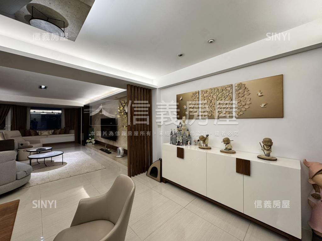 【白金漢宮】精裝三房華廈房屋室內格局與周邊環境