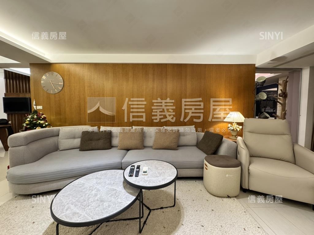 【白金漢宮】精裝三房華廈房屋室內格局與周邊環境