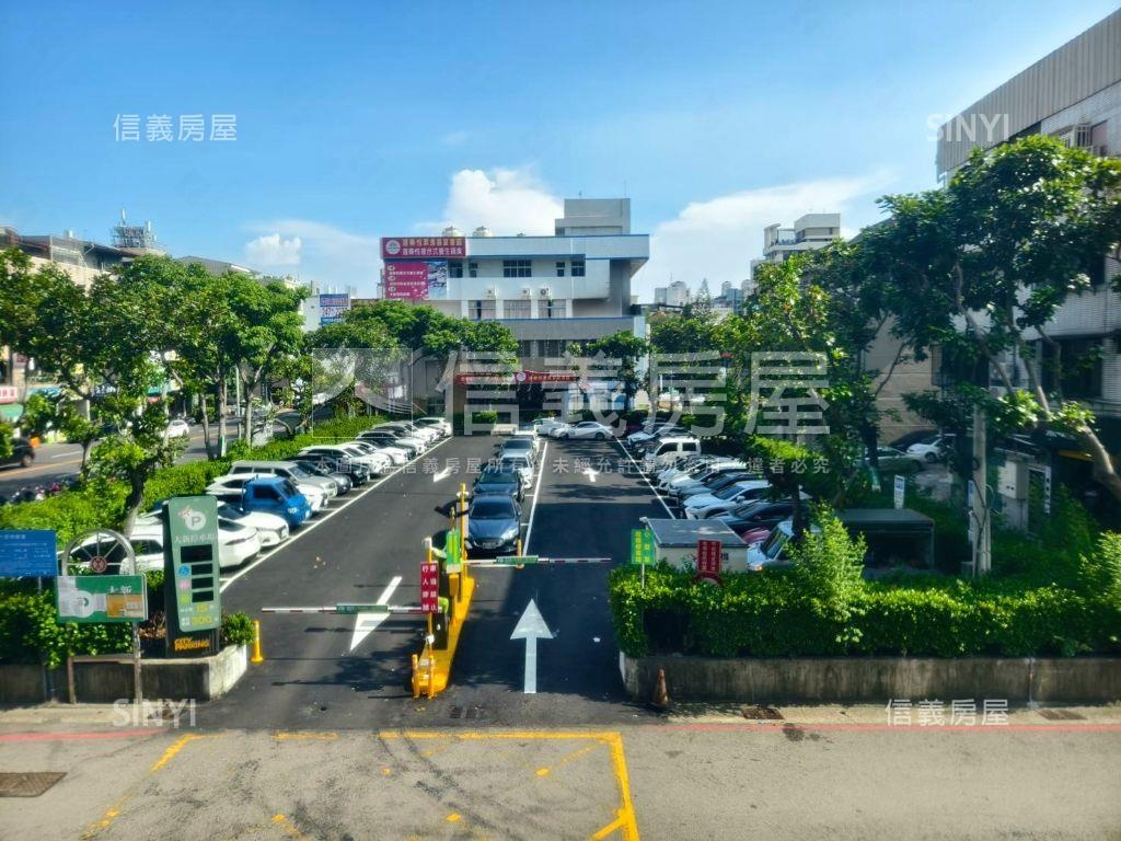 近公益路大面寬店面雙車位房屋室內格局與周邊環境