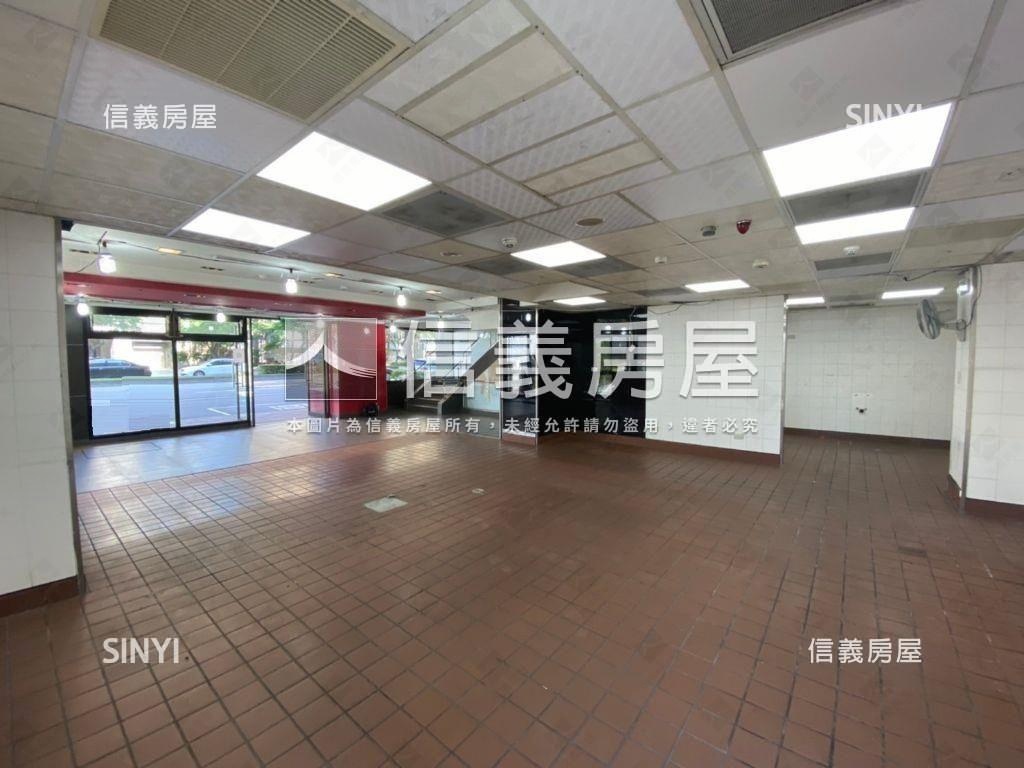 北藝中心對面★三角窗店面房屋室內格局與周邊環境