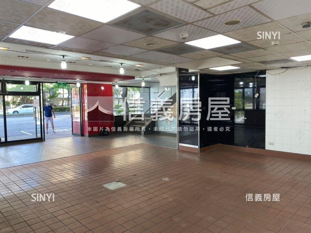 北藝中心對面★三角窗店面房屋室內格局與周邊環境