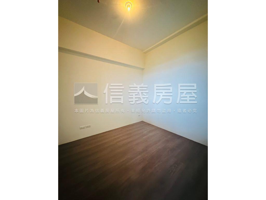 全新美術水公園全兩房平車房屋室內格局與周邊環境