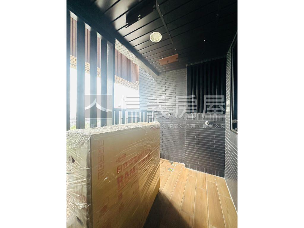 全新美術水公園全兩房平車房屋室內格局與周邊環境