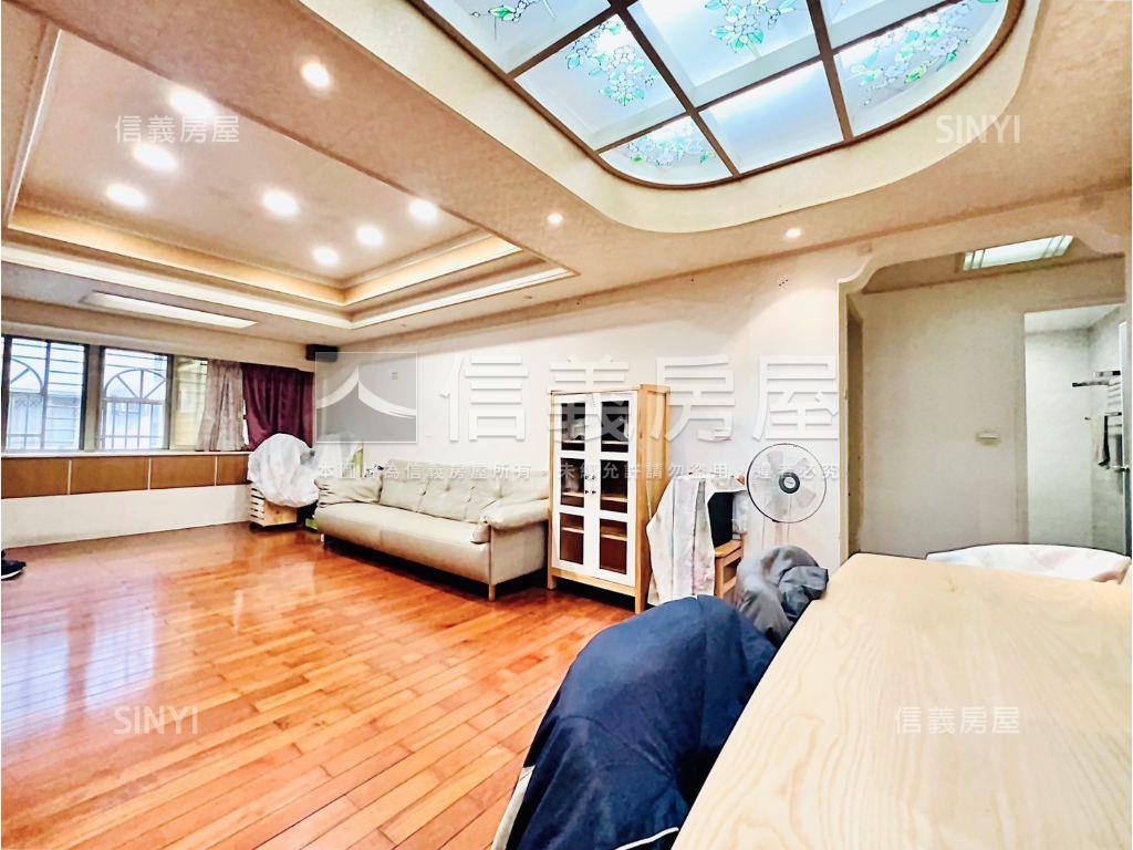 建安邊間公寓四樓房屋室內格局與周邊環境