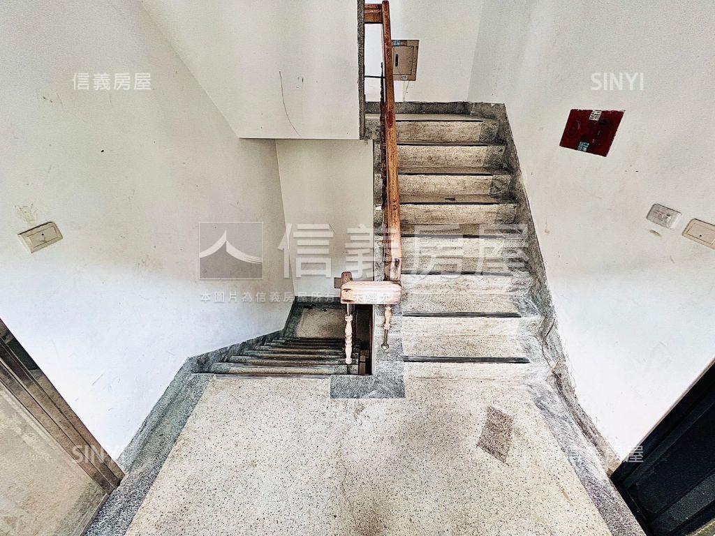 建安邊間公寓四樓房屋室內格局與周邊環境