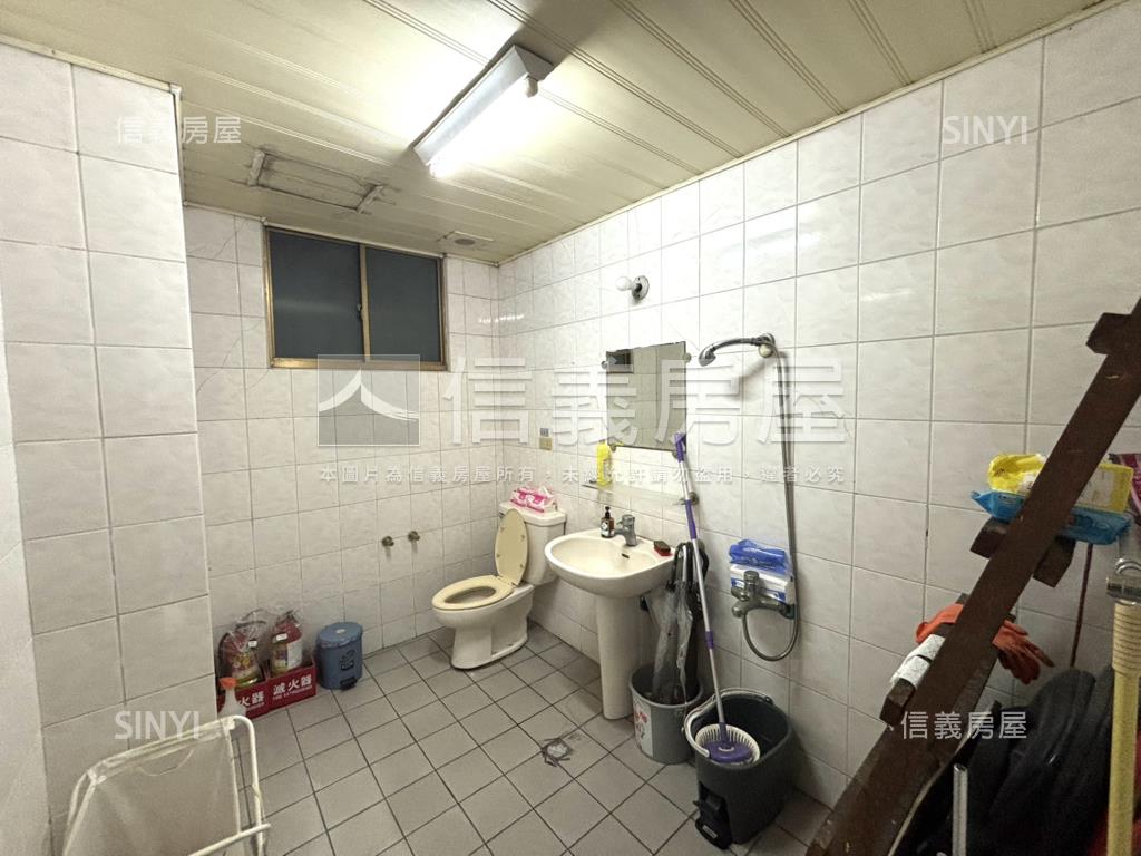 黃金台北大城店面房屋室內格局與周邊環境