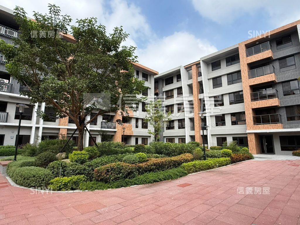 陽光四季首購家庭溫馨來住房屋室內格局與周邊環境