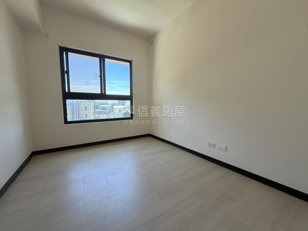 萬眾矚目全新三房加車位房屋室內格局與周邊環境