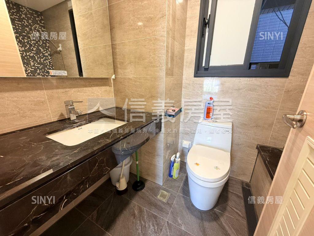 北屯大城建設精裝三房車位房屋室內格局與周邊環境