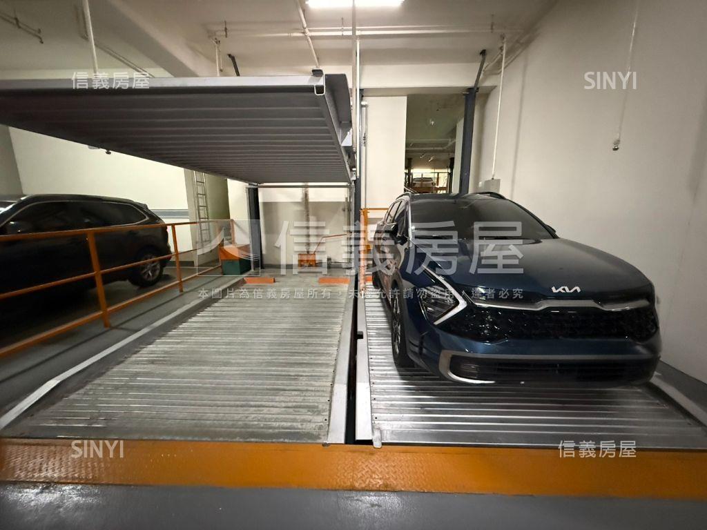 北屯大城建設精裝三房車位房屋室內格局與周邊環境