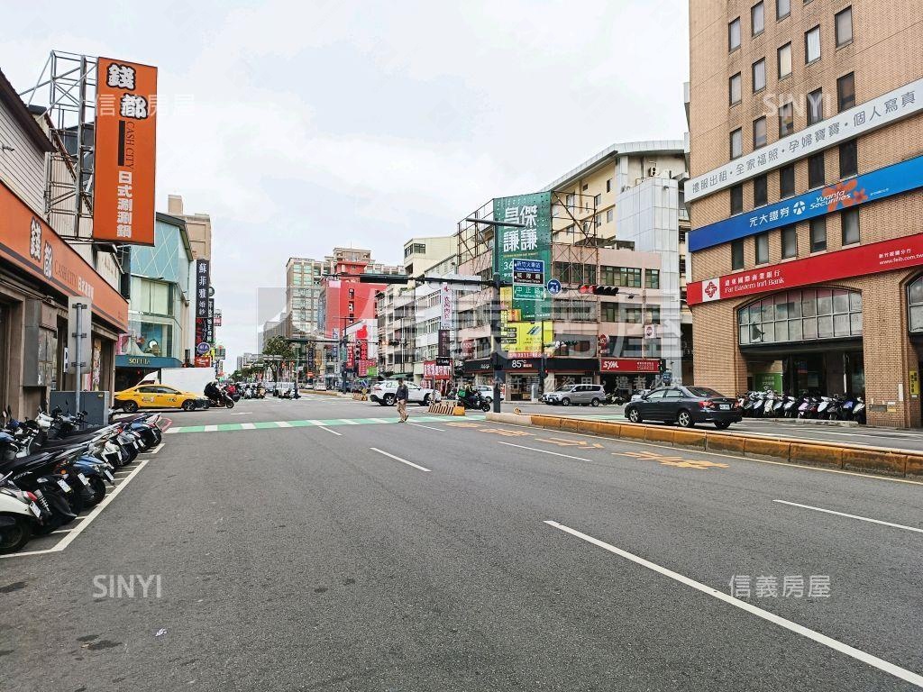 專任經國最愛底總價高樓戶房屋室內格局與周邊環境