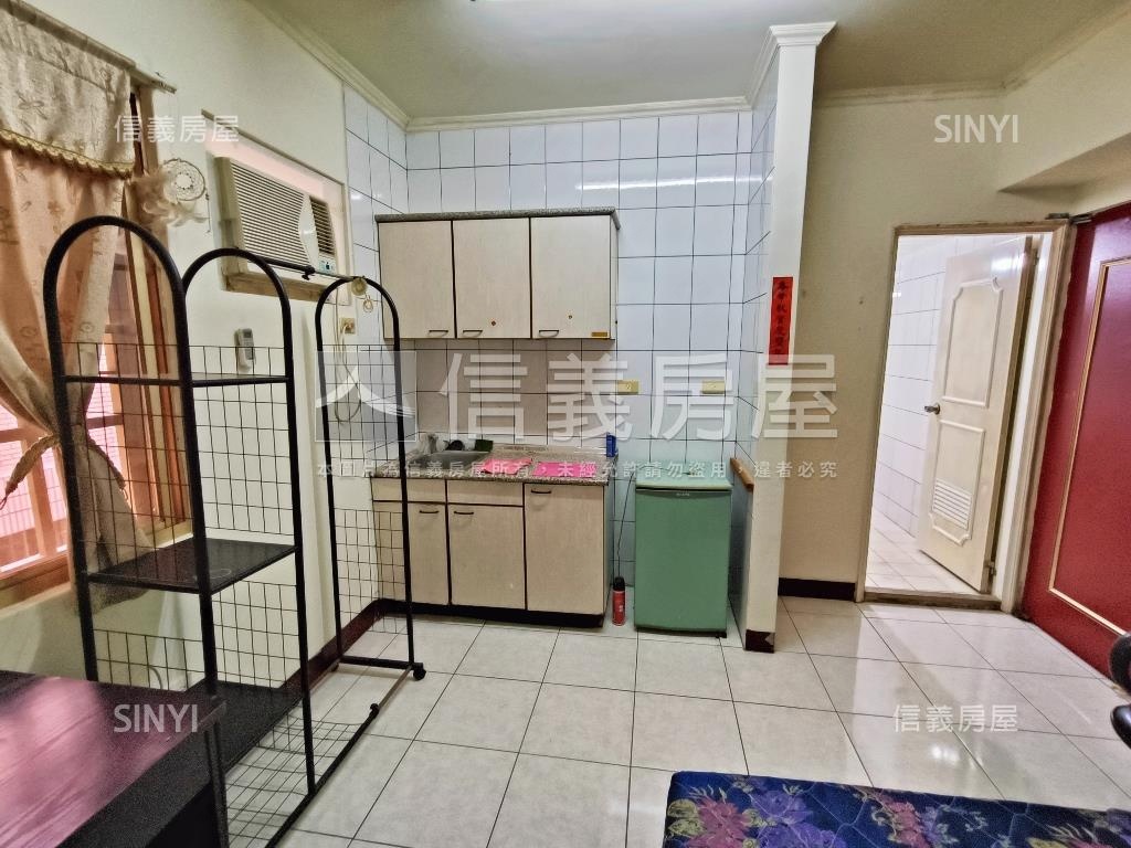 專任經國最愛底總價高樓戶房屋室內格局與周邊環境