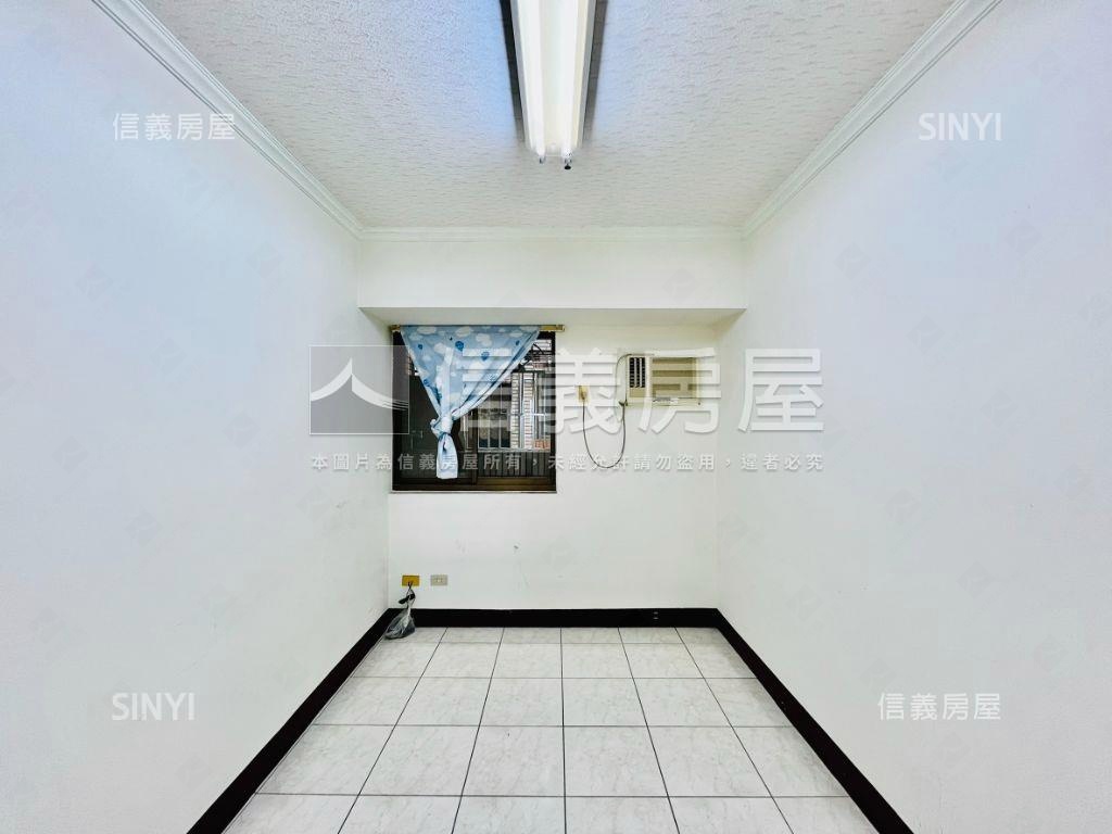 左營鬧中取靜高樓四房平移房屋室內格局與周邊環境