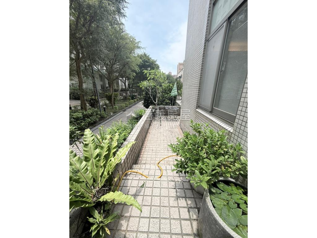 新坡儷景小豪宅房屋室內格局與周邊環境