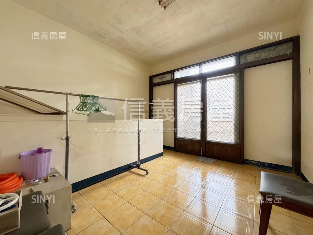 巨蛋裕誠商圈‧透天店住房屋室內格局與周邊環境