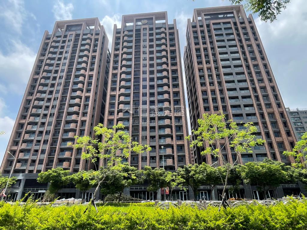 良茂詠美三房雙車位房屋室內格局與周邊環境