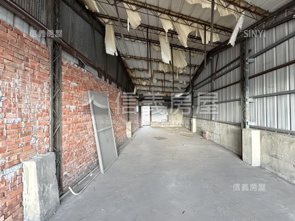 正台中路２５米臨路透店★房屋室內格局與周邊環境