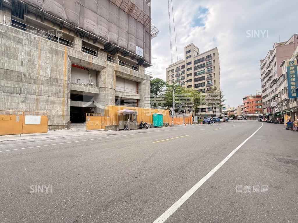 稀有文華帝寶高樓兩房平車房屋室內格局與周邊環境