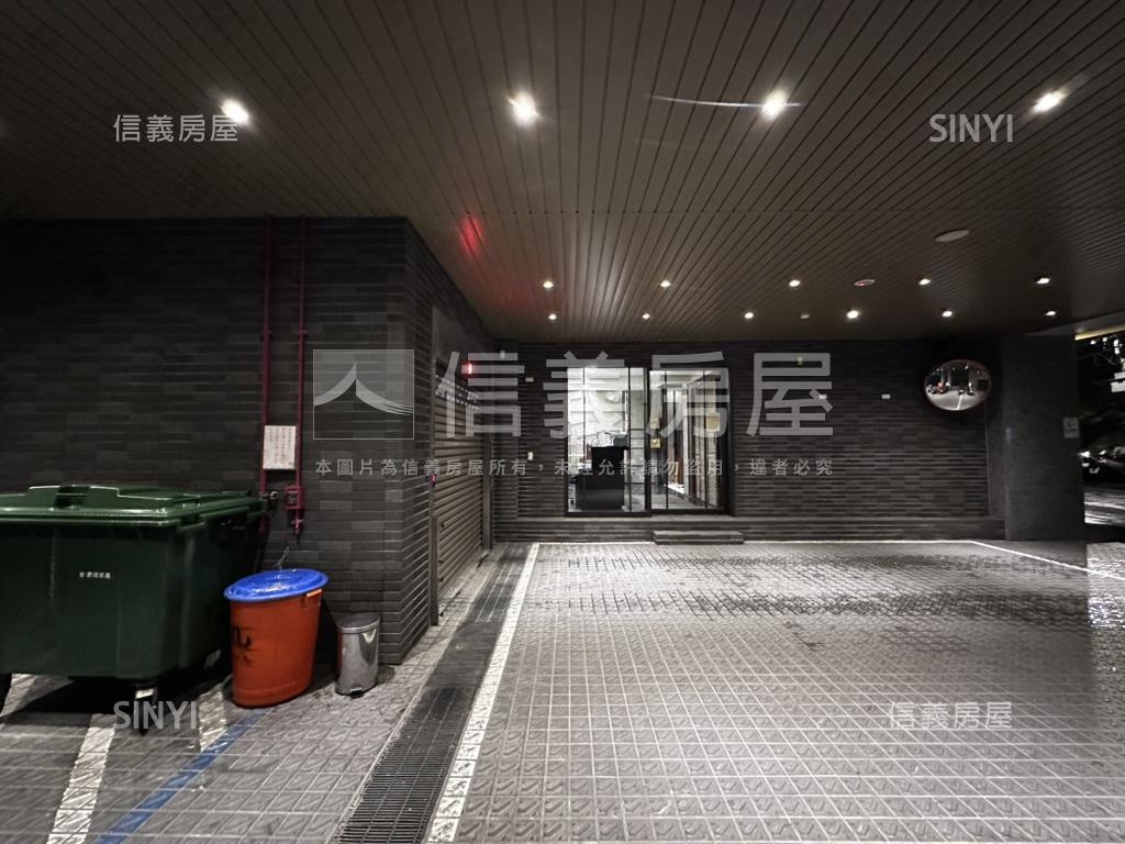 大坪林雙捷ｗｉｎ兩房車位房屋室內格局與周邊環境