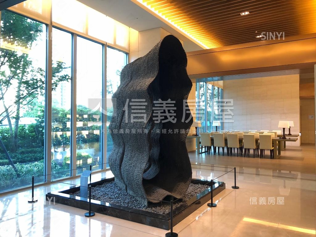 旺洲極品輕奢典藏華邸房屋室內格局與周邊環境