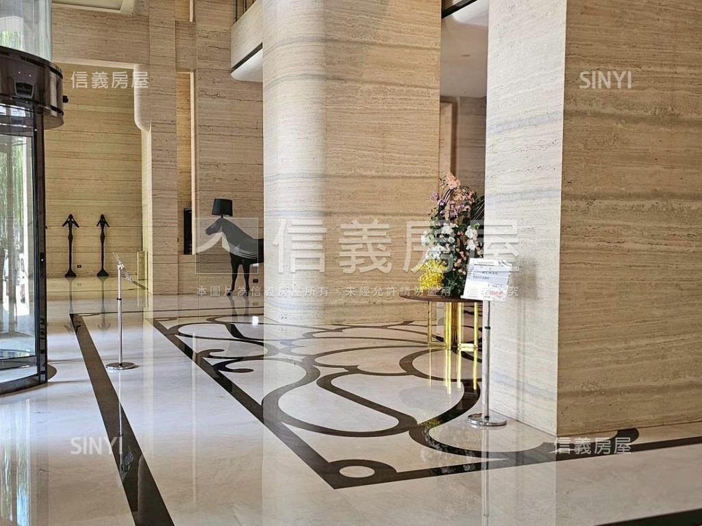 八期御南苑四房雙平車房屋室內格局與周邊環境