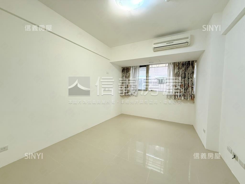 稀有美屋公寓二樓附車位房屋室內格局與周邊環境