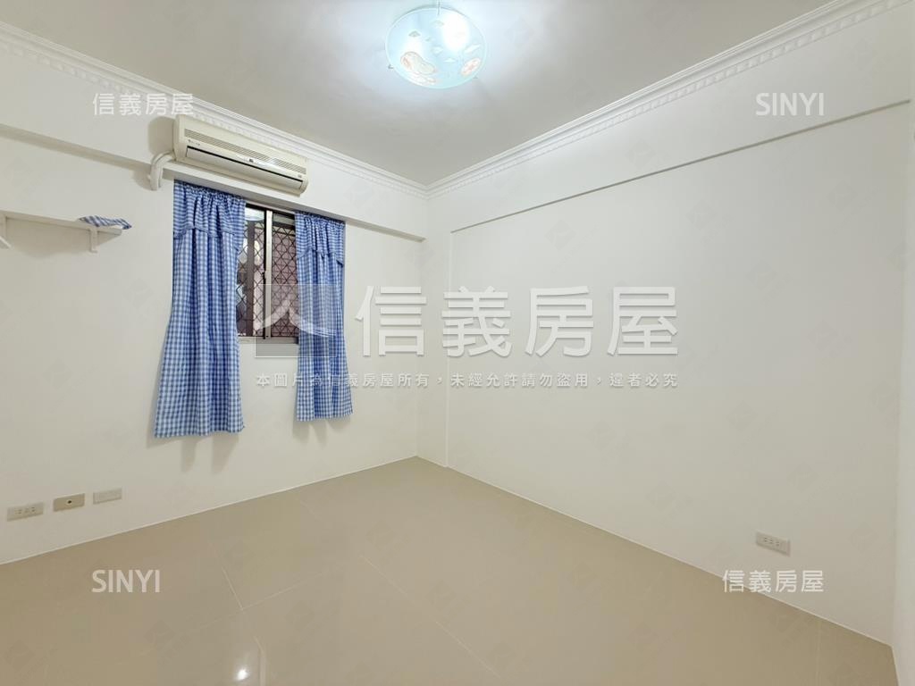 稀有美屋公寓二樓附車位房屋室內格局與周邊環境