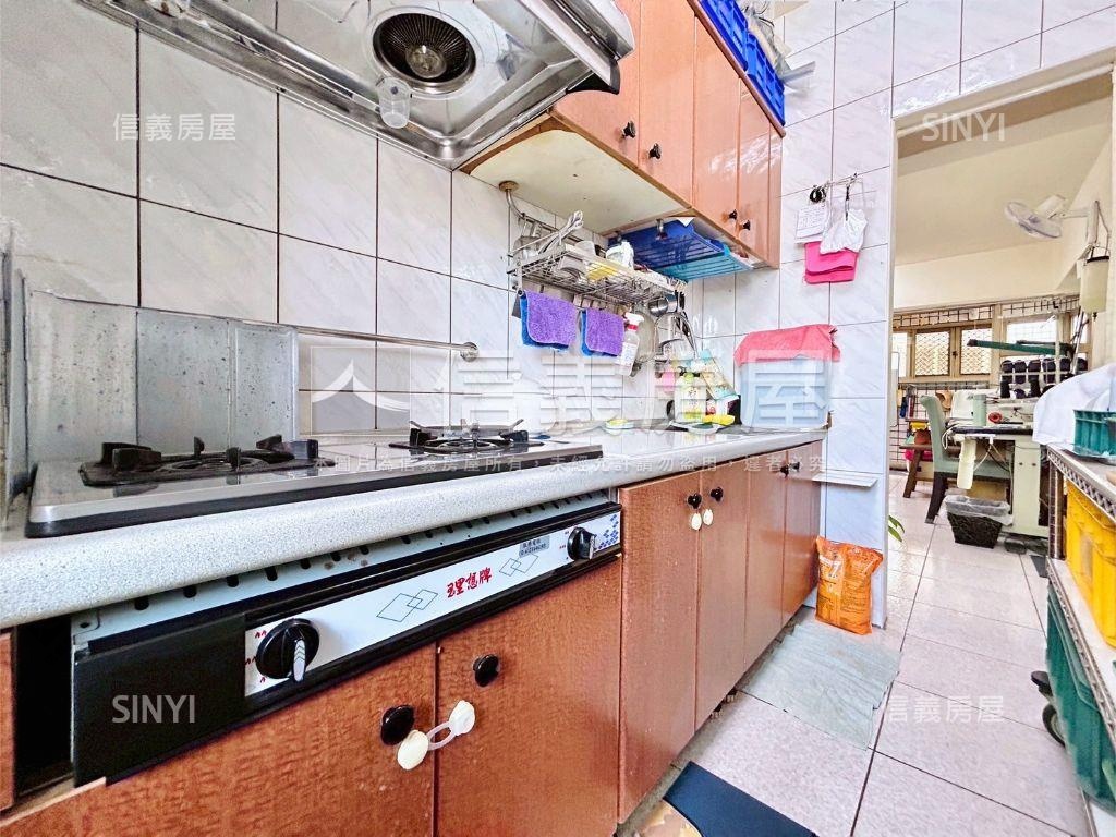 低總價北太平三房車位房屋室內格局與周邊環境