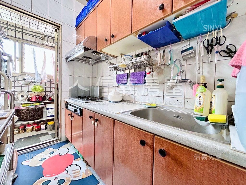 低總價北太平三房車位房屋室內格局與周邊環境