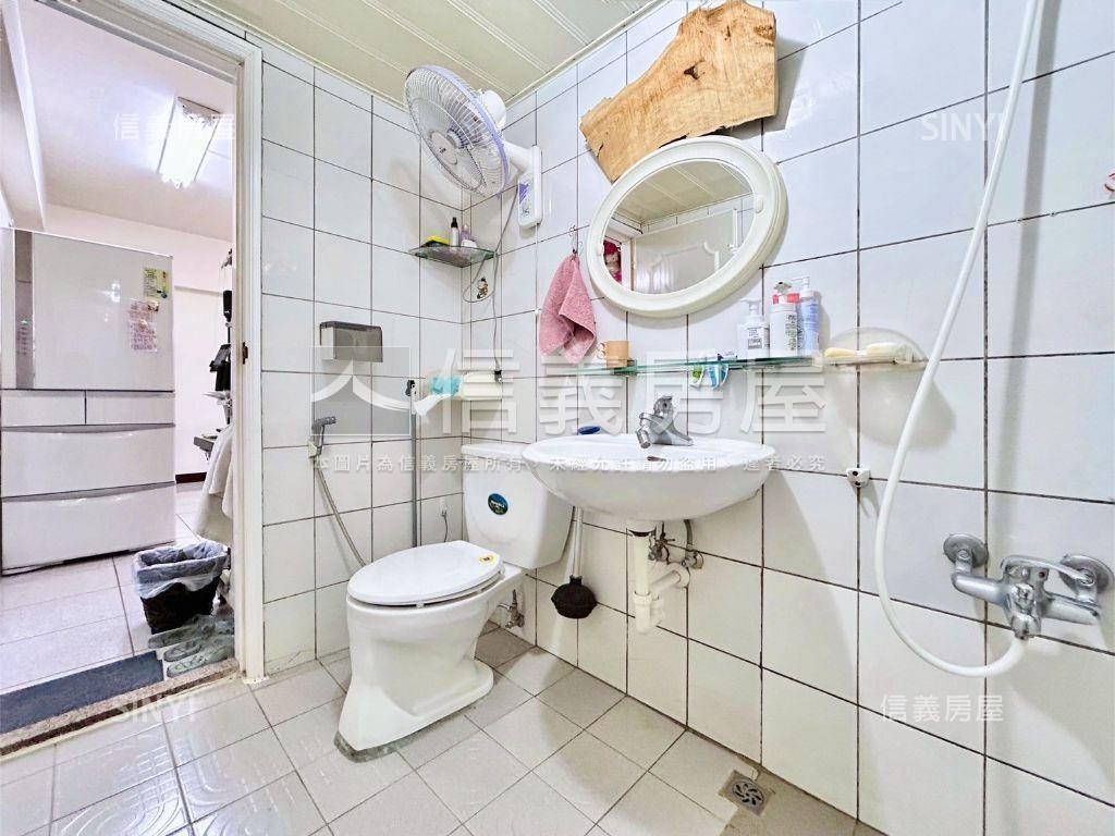 低總價北太平三房車位房屋室內格局與周邊環境