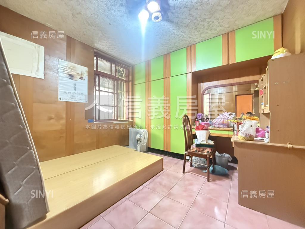 大庄８米面寬透店房屋室內格局與周邊環境