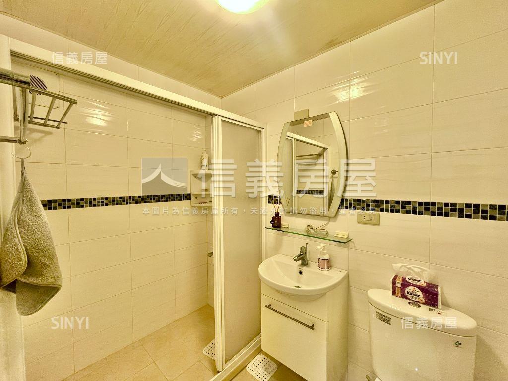 楠梓高樓採光大三房平車房屋室內格局與周邊環境