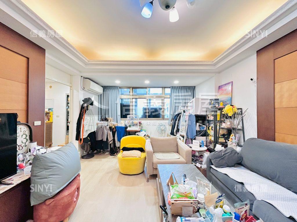 高城七街有車位物件房屋室內格局與周邊環境